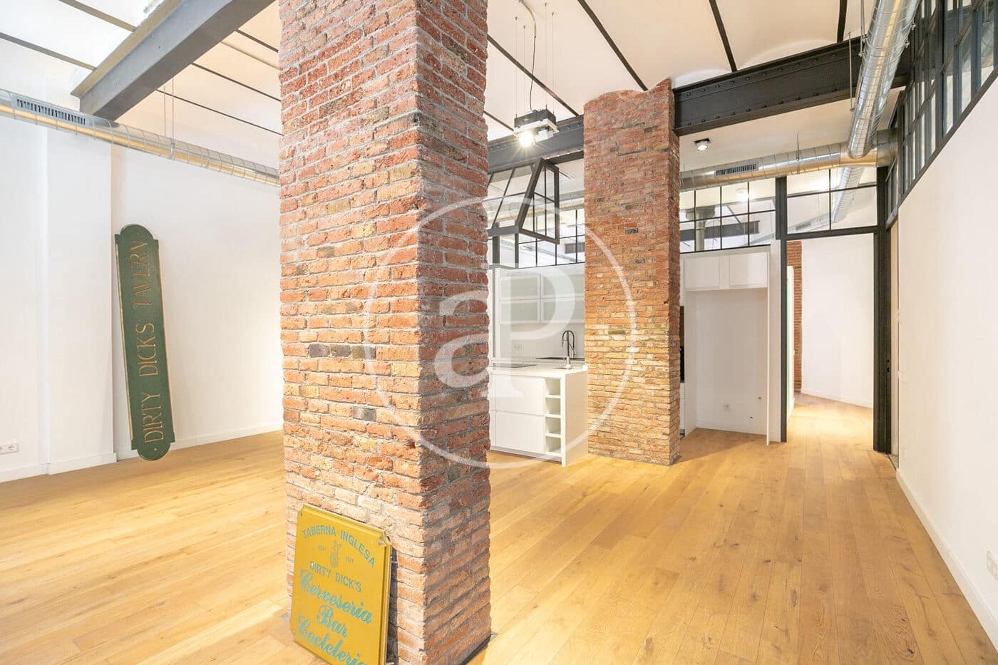 3 slaapkamer Appartement te koop in Barcelona stad - € 845.000 (Ref: 8435792)