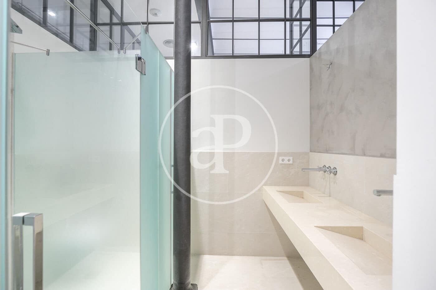 3 slaapkamer Appartement te koop in Barcelona stad - € 845.000 (Ref: 8435792)