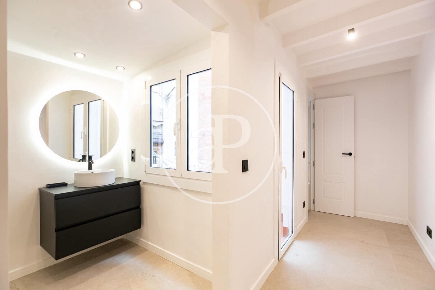 3 bedroom Apartment for sale in Barcelona city - € 795,000 (Ref: 8472808)