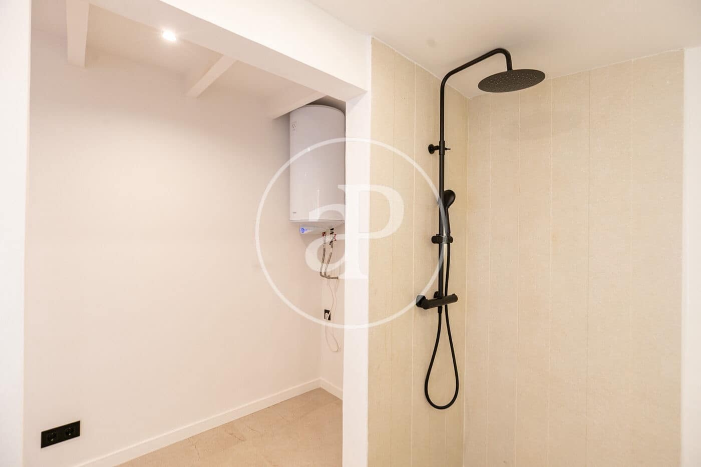 3 bedroom Apartment for sale in Barcelona city - € 795,000 (Ref: 8472808)