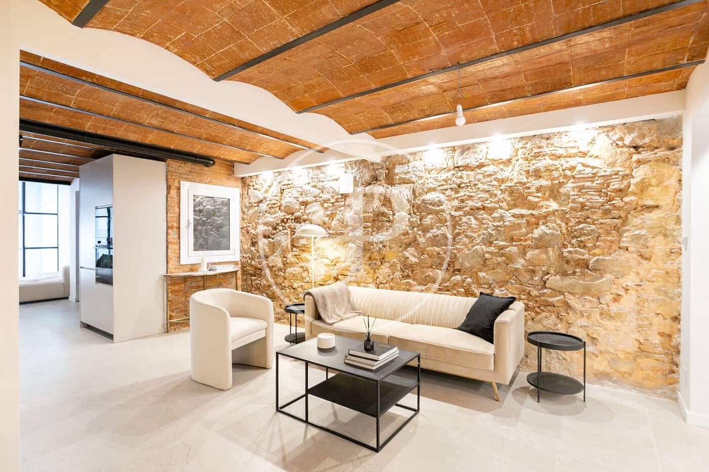 3 bedroom Apartment for sale in Barcelona city - € 795,000 (Ref: 8472808)