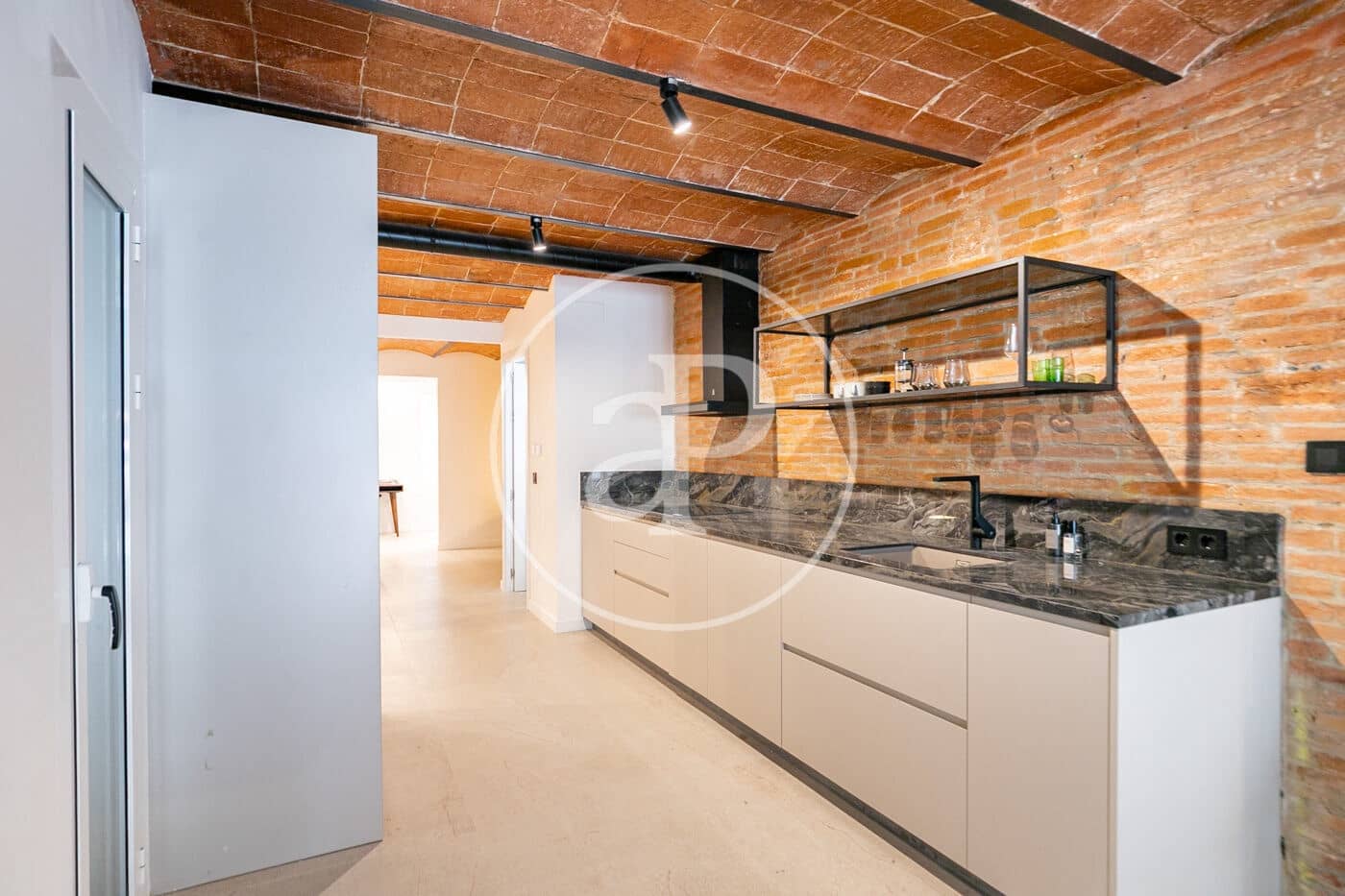 3 bedroom Apartment for sale in Barcelona city - € 795,000 (Ref: 8472808)