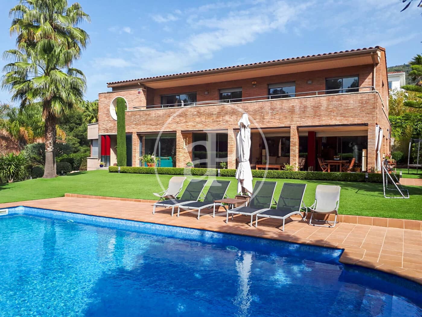 6 soveværelse Villa til salg i Teia med swimmingpool - € 2.450.000 (Ref: 8490315)