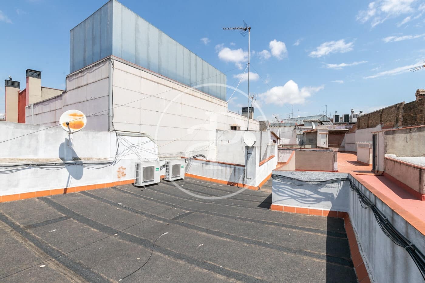 Grunde uden byggetilladelser til salg i Barcelona by - € 3.950.000 (Ref: 8518664)