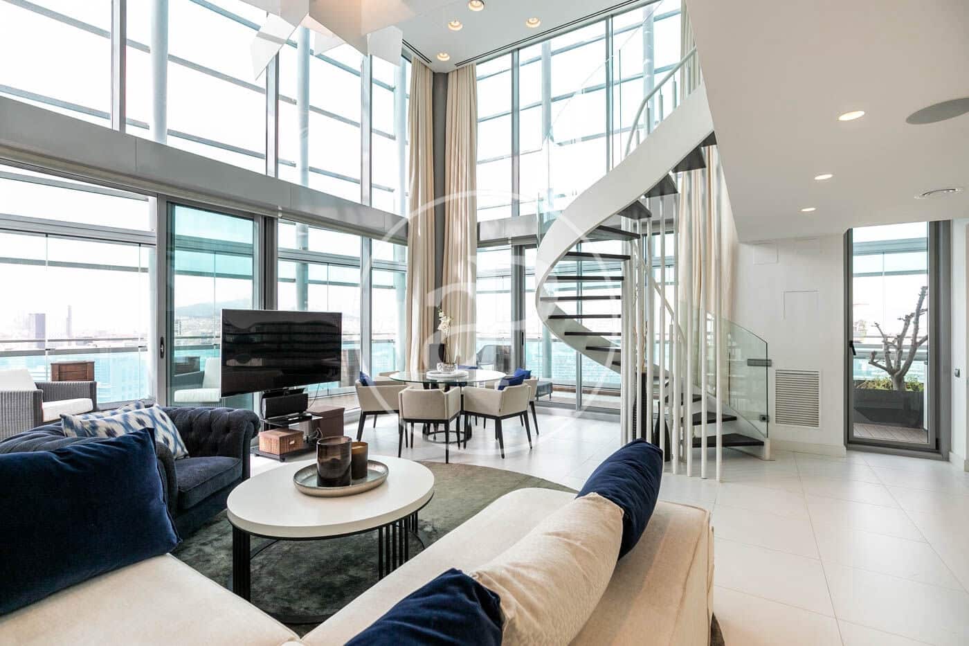 2 soverom Leilighet til salgs i Barcelona by med svømmebasseng - € 1 850 000 (Ref: 8583395)