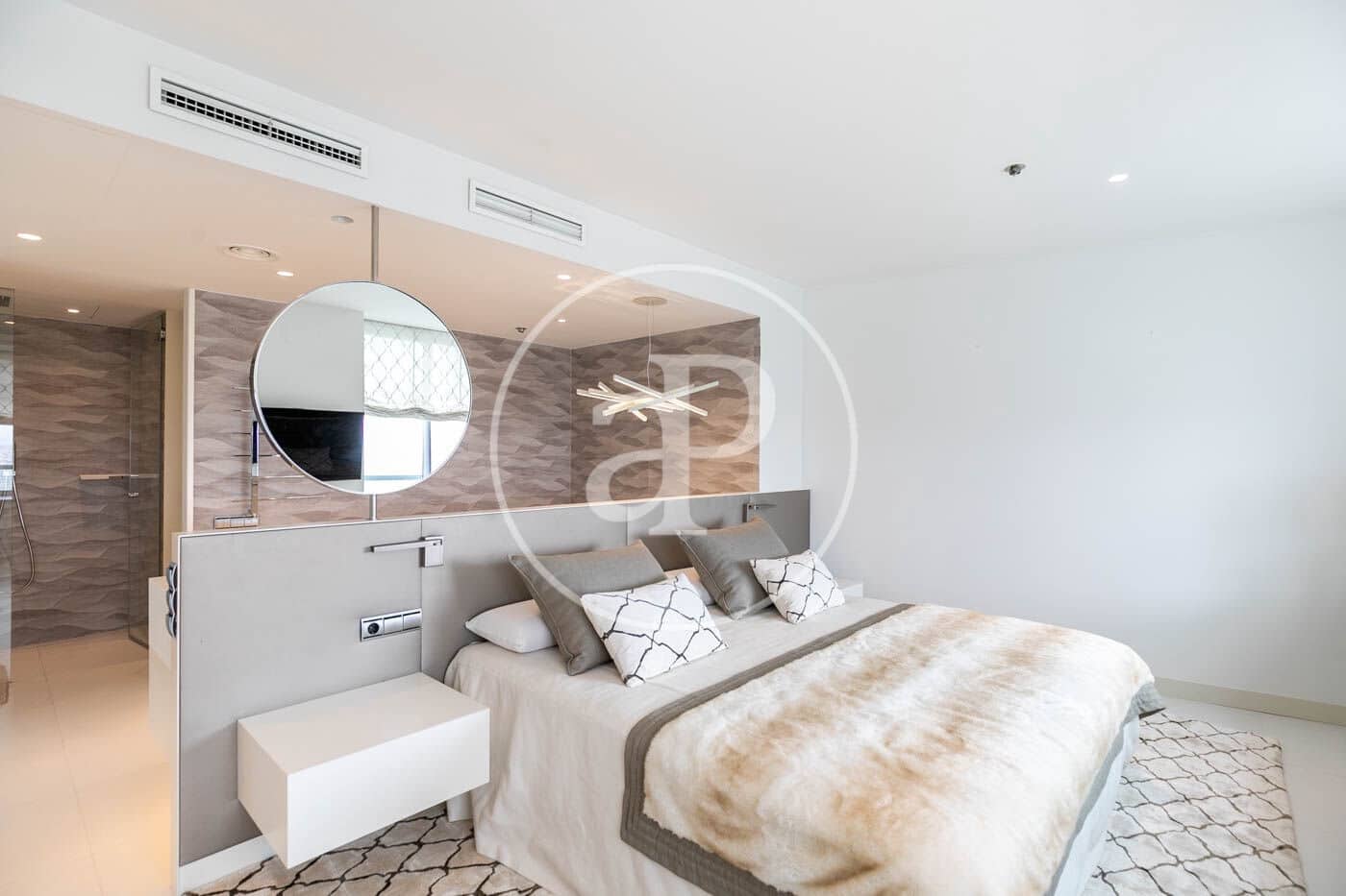 2 soverom Leilighet til salgs i Barcelona by med svømmebasseng - € 1 850 000 (Ref: 8583395)