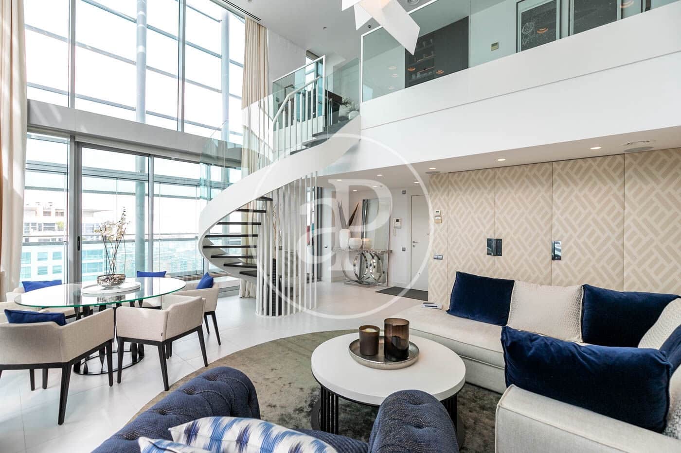 2 soverom Leilighet til salgs i Barcelona by med svømmebasseng - € 1 850 000 (Ref: 8583395)