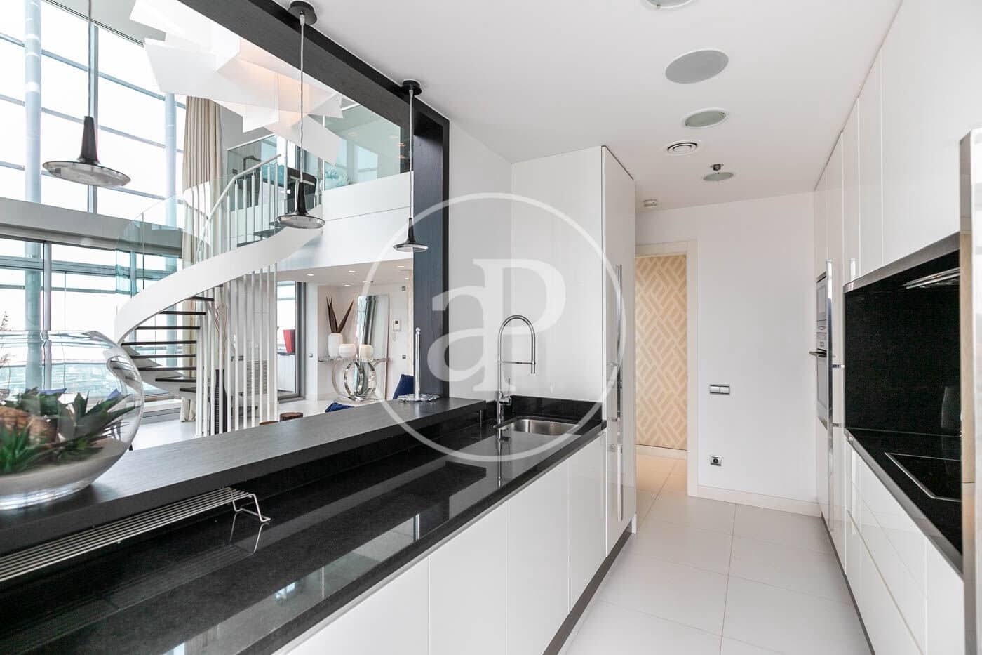 2 soverom Leilighet til salgs i Barcelona by med svømmebasseng - € 1 850 000 (Ref: 8583395)