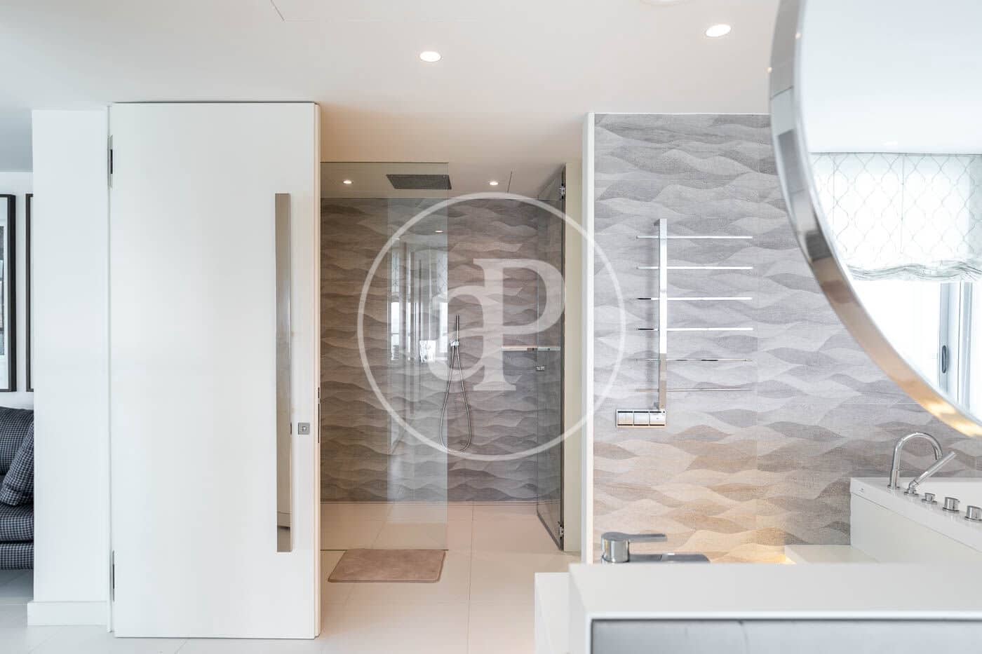 2 soverom Leilighet til salgs i Barcelona by med svømmebasseng - € 1 850 000 (Ref: 8583395)