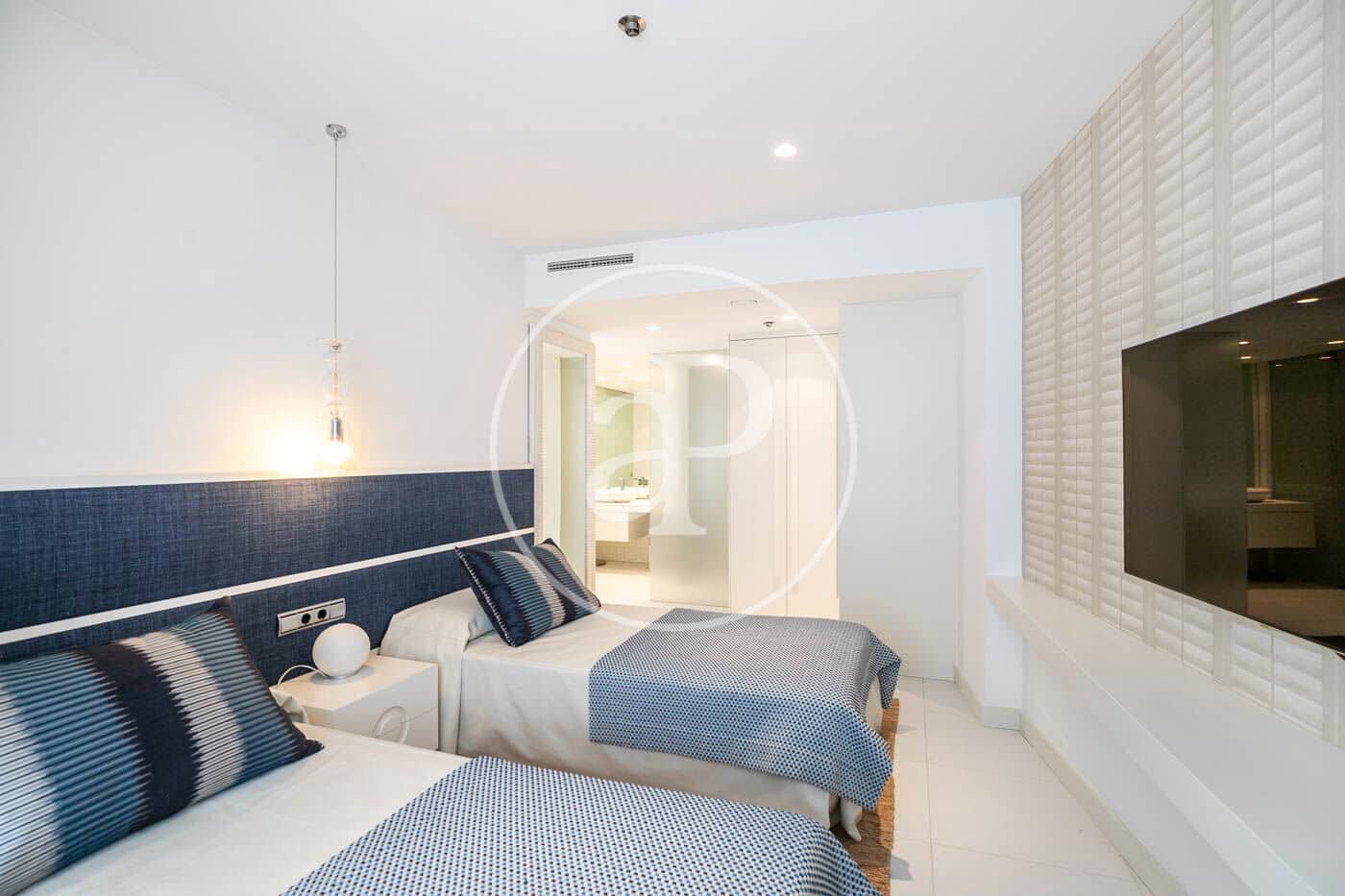 2 soverom Leilighet til salgs i Barcelona by med svømmebasseng - € 1 850 000 (Ref: 8583395)