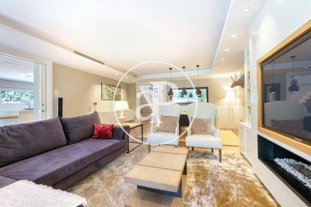 6 bedroom Villa for sale in Sant Cugat del Vallès with pool - € 2,500,000 (Ref: 8602491)