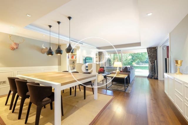6 bedroom Villa for sale in Sant Cugat del Vallès with pool - € 2,500,000 (Ref: 8602491)