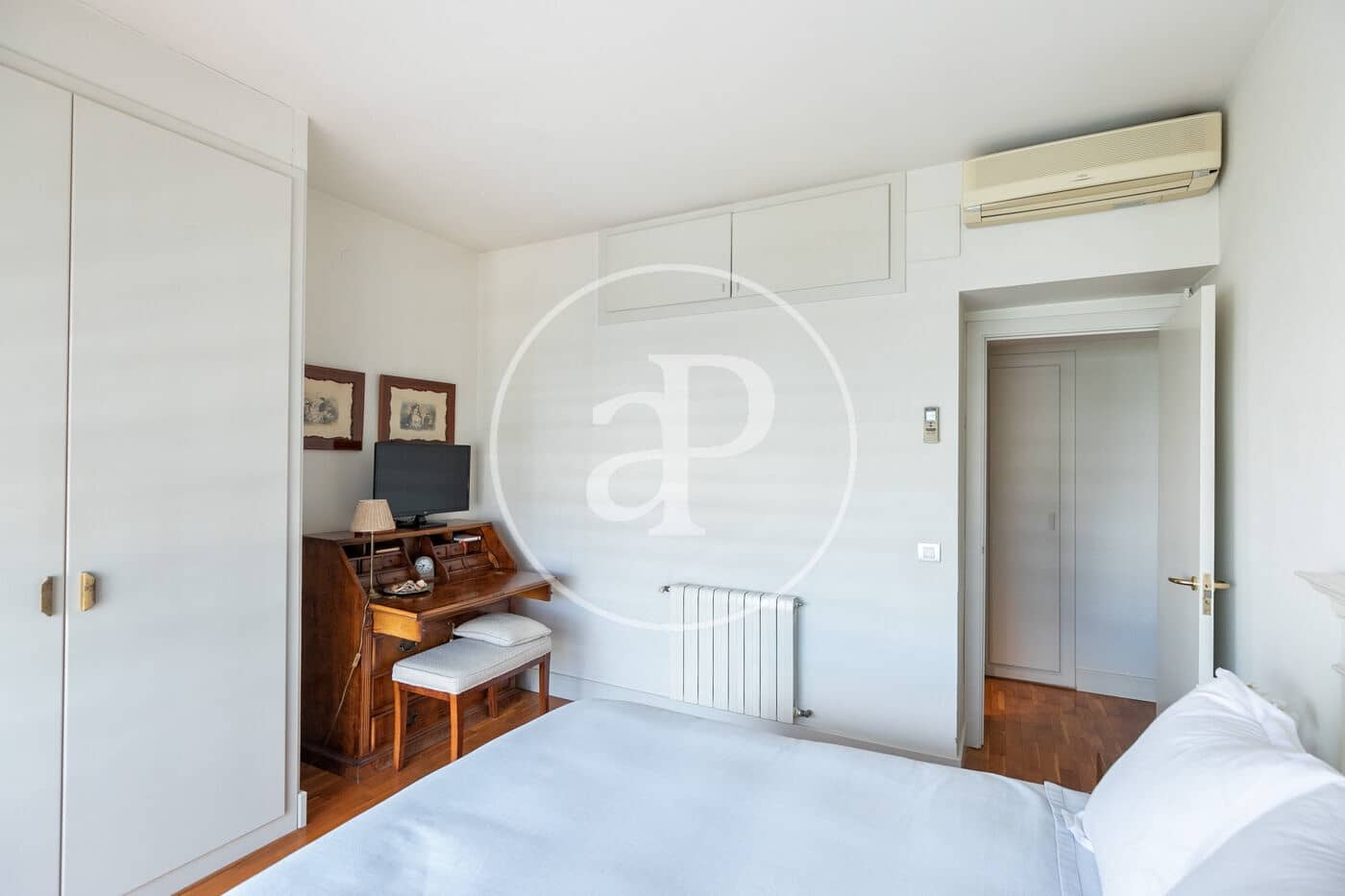 4 soveværelse Lejlighed til salg i Barcelona by med swimmingpool - € 2.400.000 (Ref: 8633934)