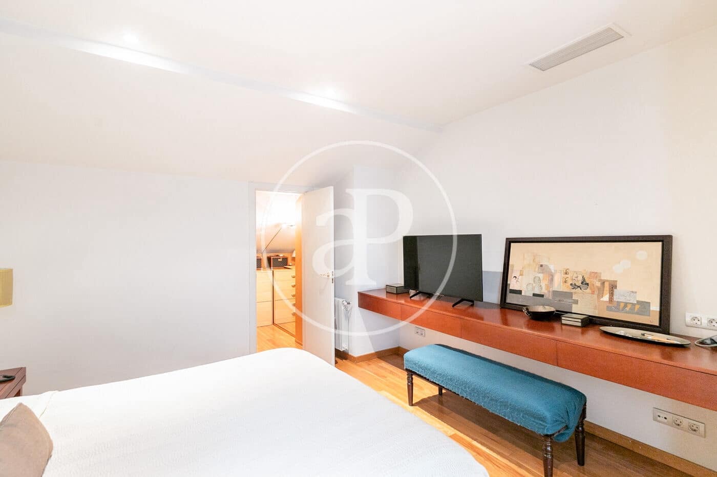 4 soveværelse Lejlighed til salg i Barcelona by med swimmingpool - € 2.400.000 (Ref: 8633934)