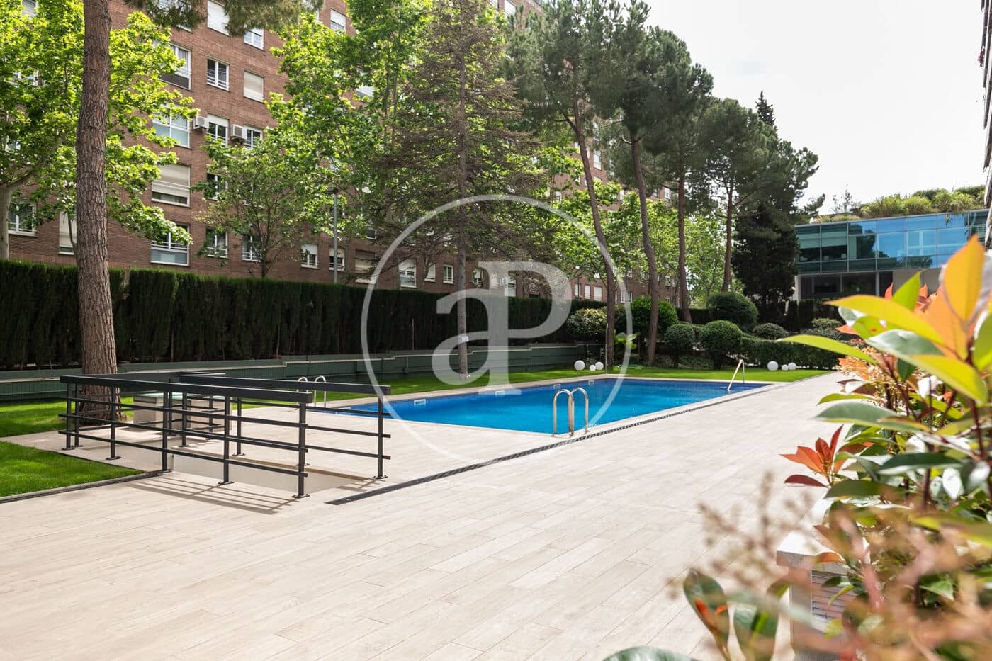 4 soveværelse Lejlighed til salg i Barcelona by med swimmingpool - € 2.400.000 (Ref: 8633934)