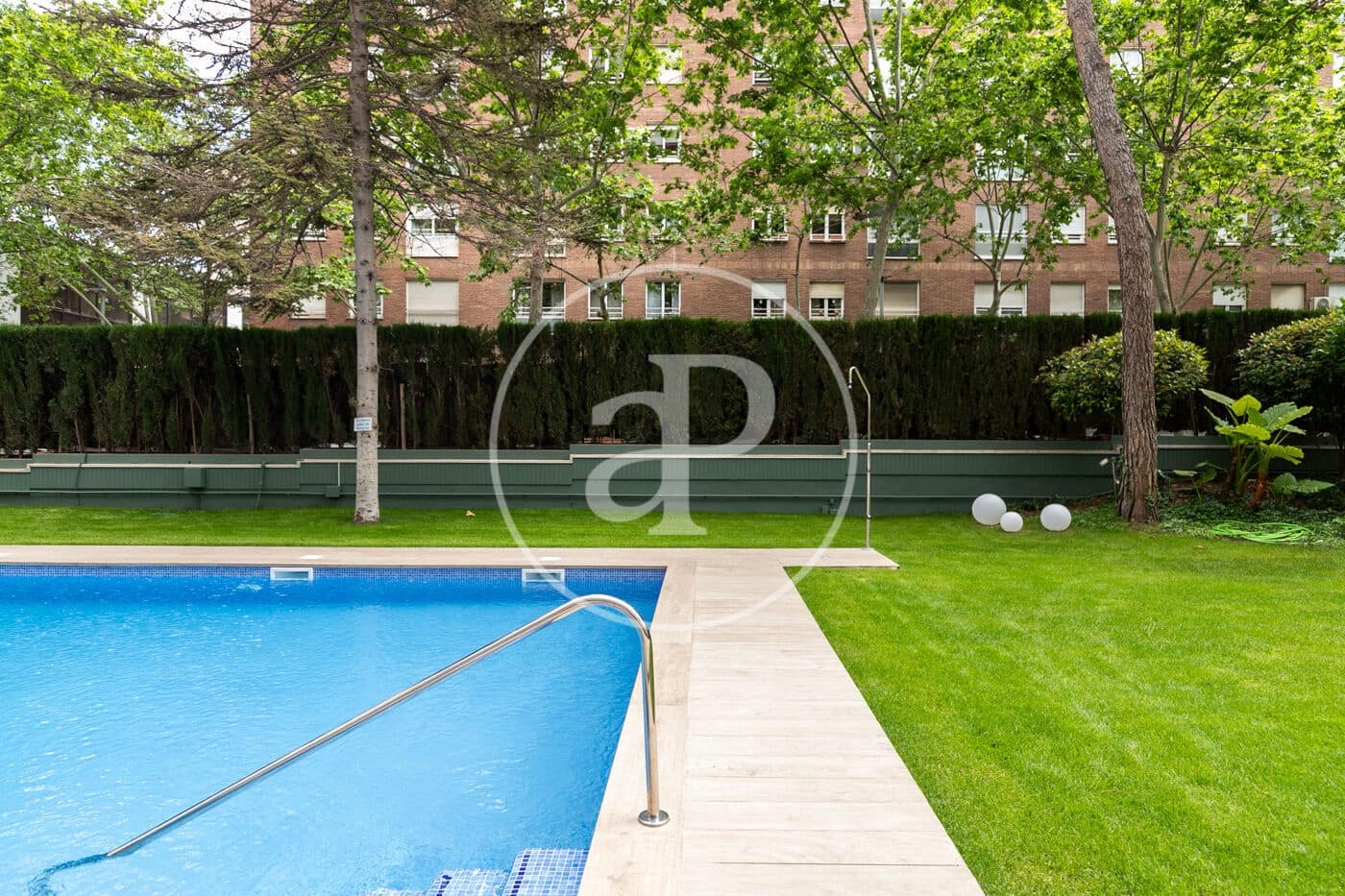 4 soveværelse Lejlighed til salg i Barcelona by med swimmingpool - € 2.400.000 (Ref: 8633934)