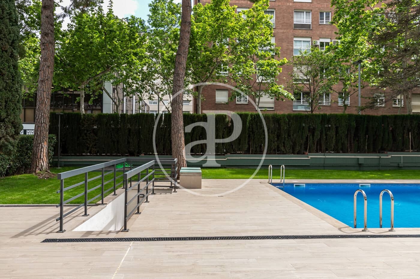 4 soveværelse Lejlighed til salg i Barcelona by med swimmingpool - € 2.400.000 (Ref: 8633934)