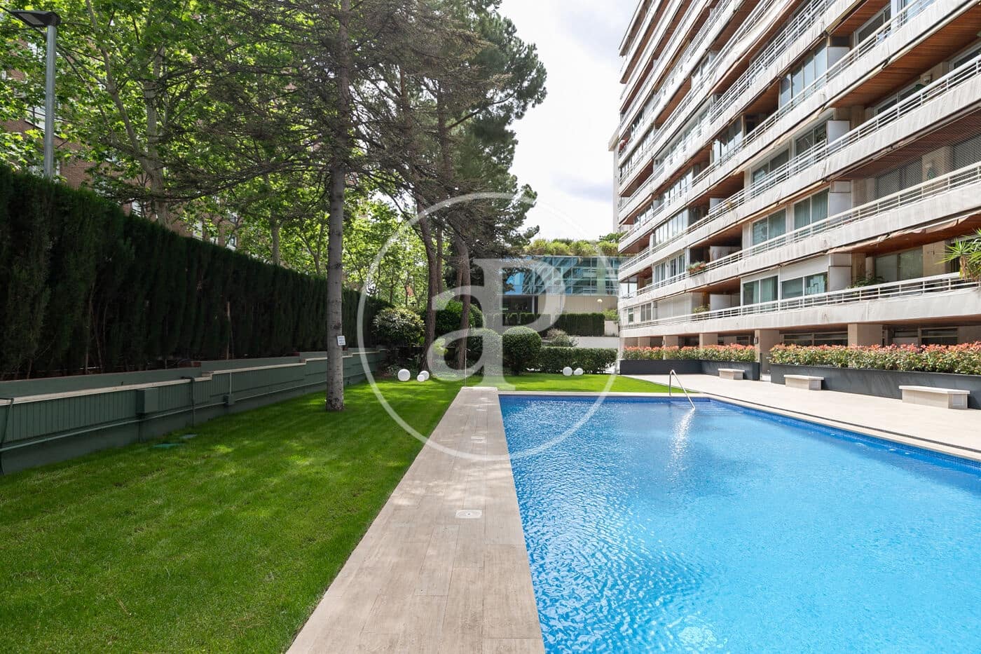 4 soveværelse Lejlighed til salg i Barcelona by med swimmingpool - € 2.400.000 (Ref: 8633934)