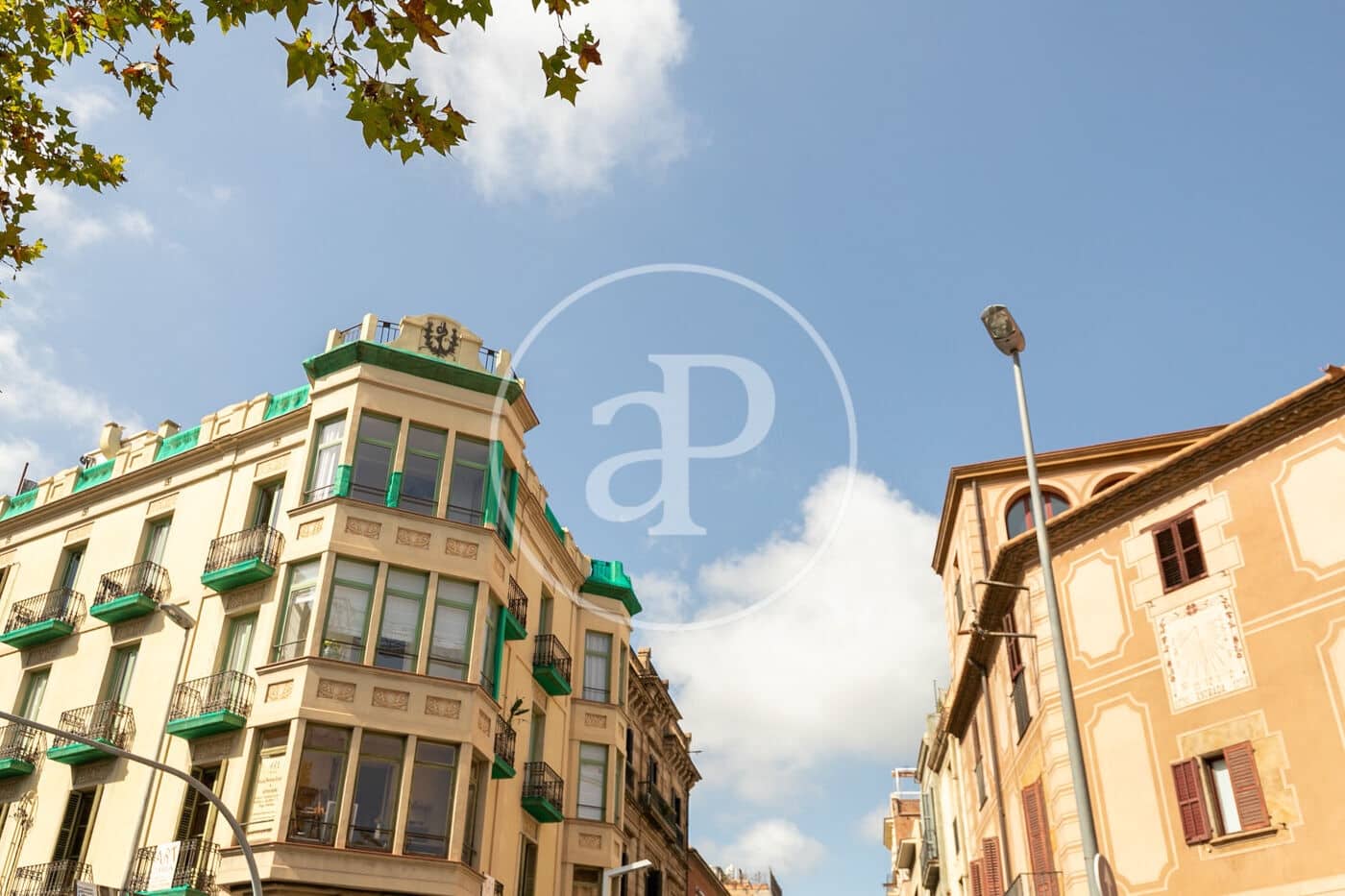 Undeveloped Land for sale in Barcelona city - € 1,600,000 (Ref: 8640418)