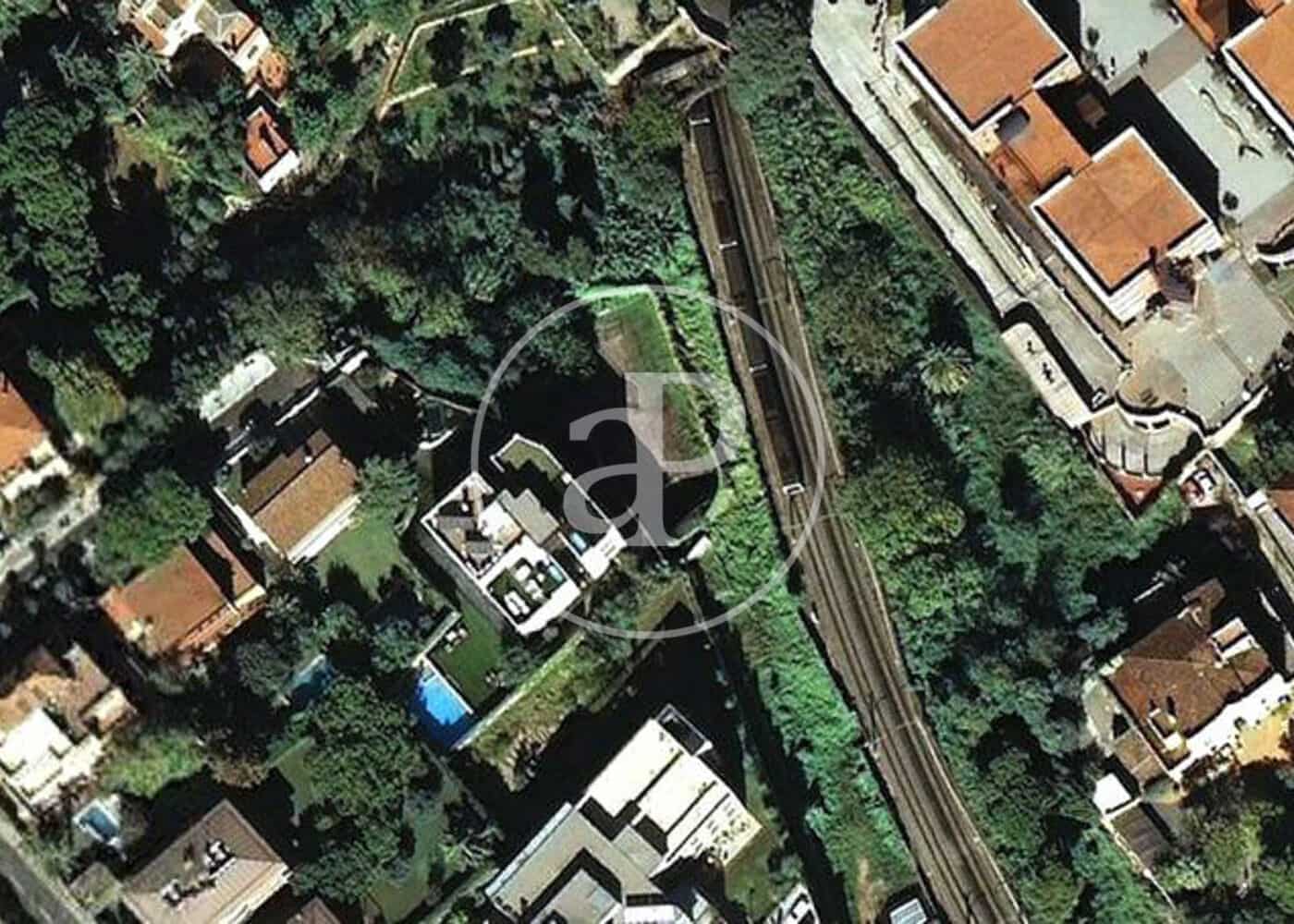 Undeveloped Land for sale in Barcelona city - € 1,600,000 (Ref: 8640418)