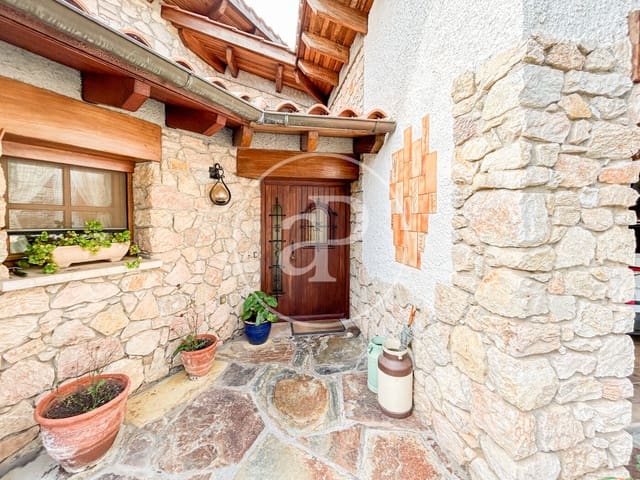 5 soverom Villa til salgs i Matadepera - € 750 000 (Ref: 8671301)