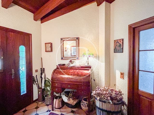 5 soverom Villa til salgs i Matadepera - € 750 000 (Ref: 8671301)