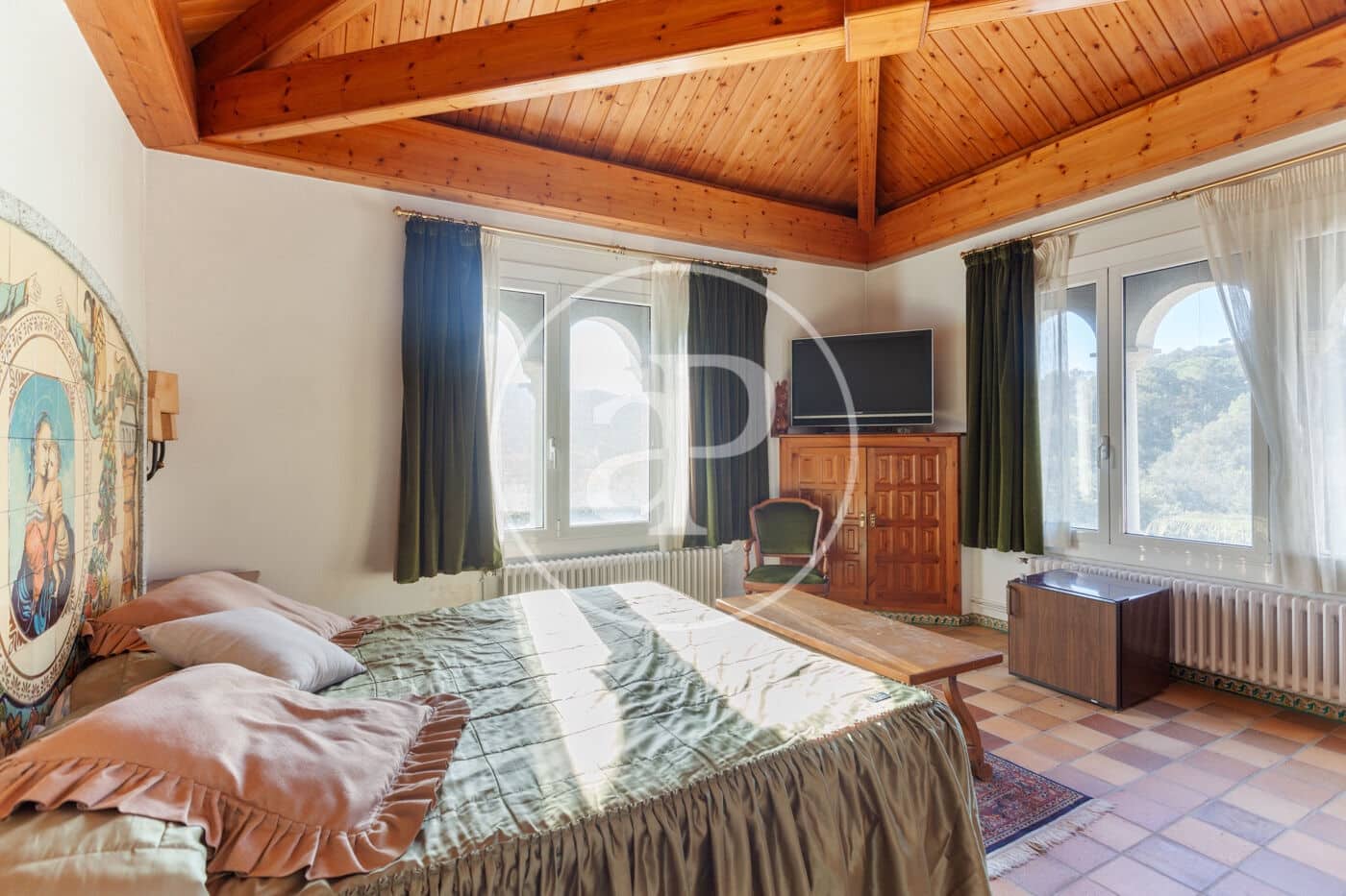 6 soveværelse Villa til salg i Orrius med swimmingpool - € 1.300.000 (Ref: 8687164)