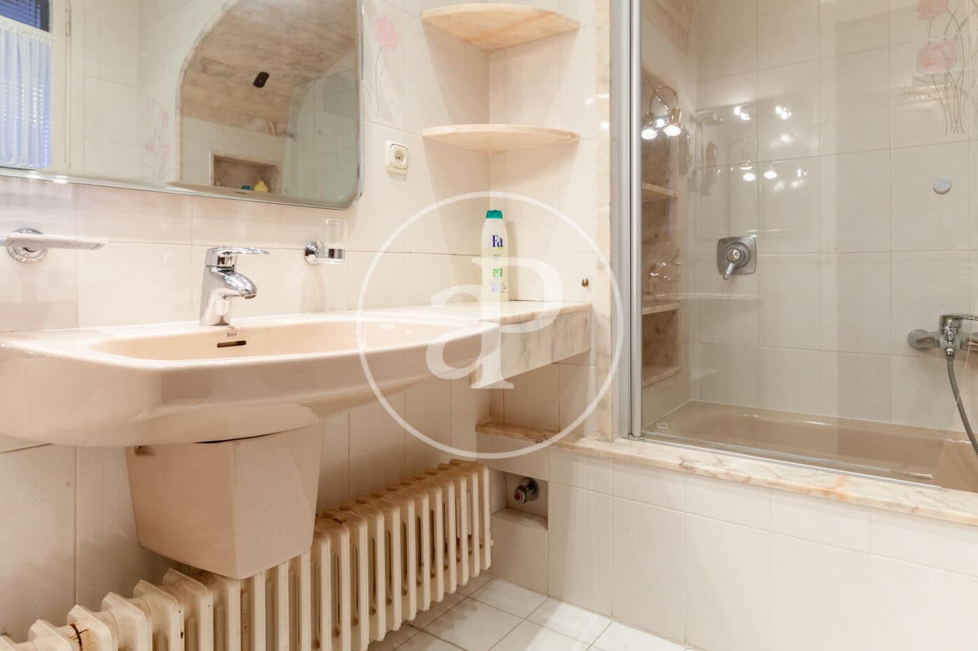 6 soveværelse Villa til salg i Orrius med swimmingpool - € 1.300.000 (Ref: 8687164)