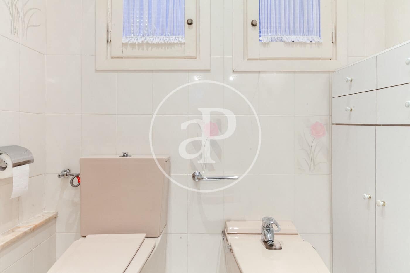 6 soveværelse Villa til salg i Orrius med swimmingpool - € 1.300.000 (Ref: 8687164)