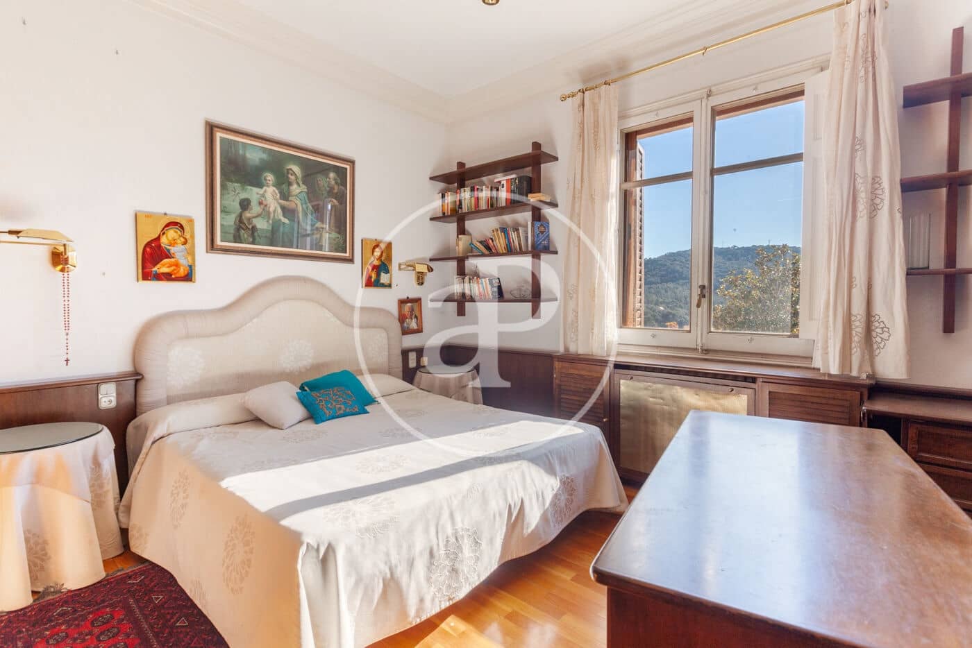 6 soveværelse Villa til salg i Orrius med swimmingpool - € 1.300.000 (Ref: 8687164)