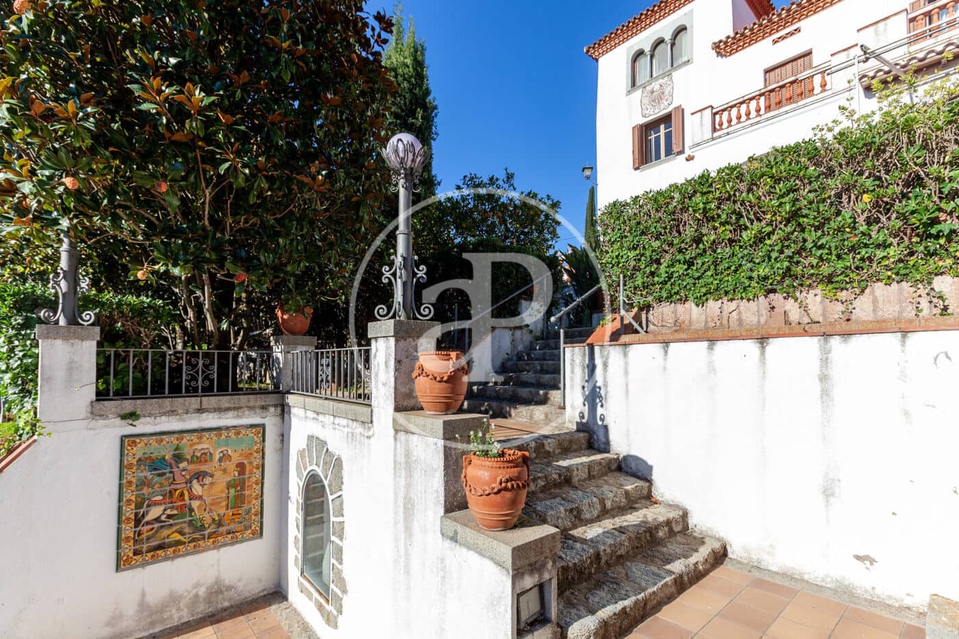 6 soveværelse Villa til salg i Orrius med swimmingpool - € 1.300.000 (Ref: 8687164)