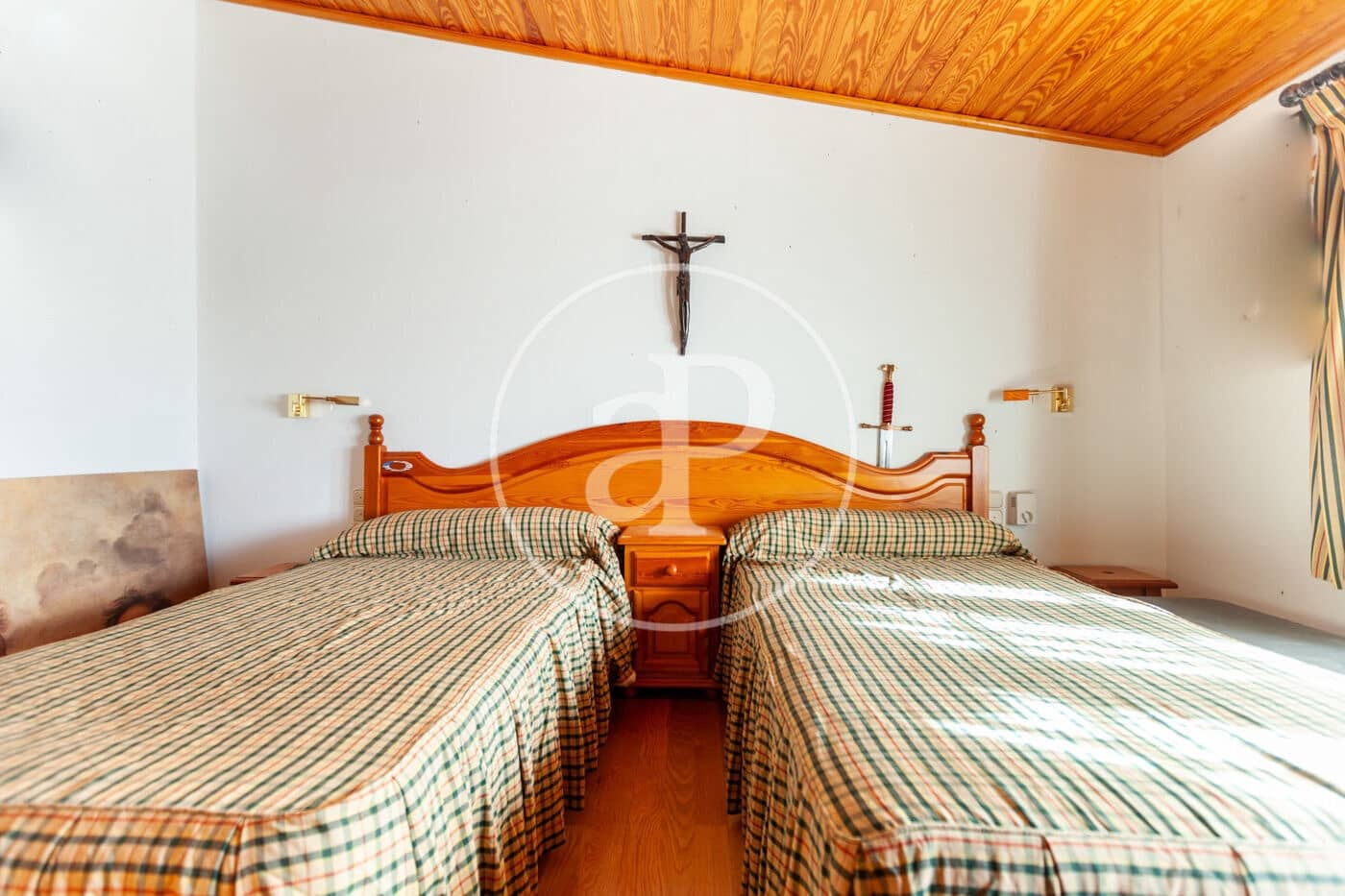 6 soveværelse Villa til salg i Orrius med swimmingpool - € 1.300.000 (Ref: 8687164)