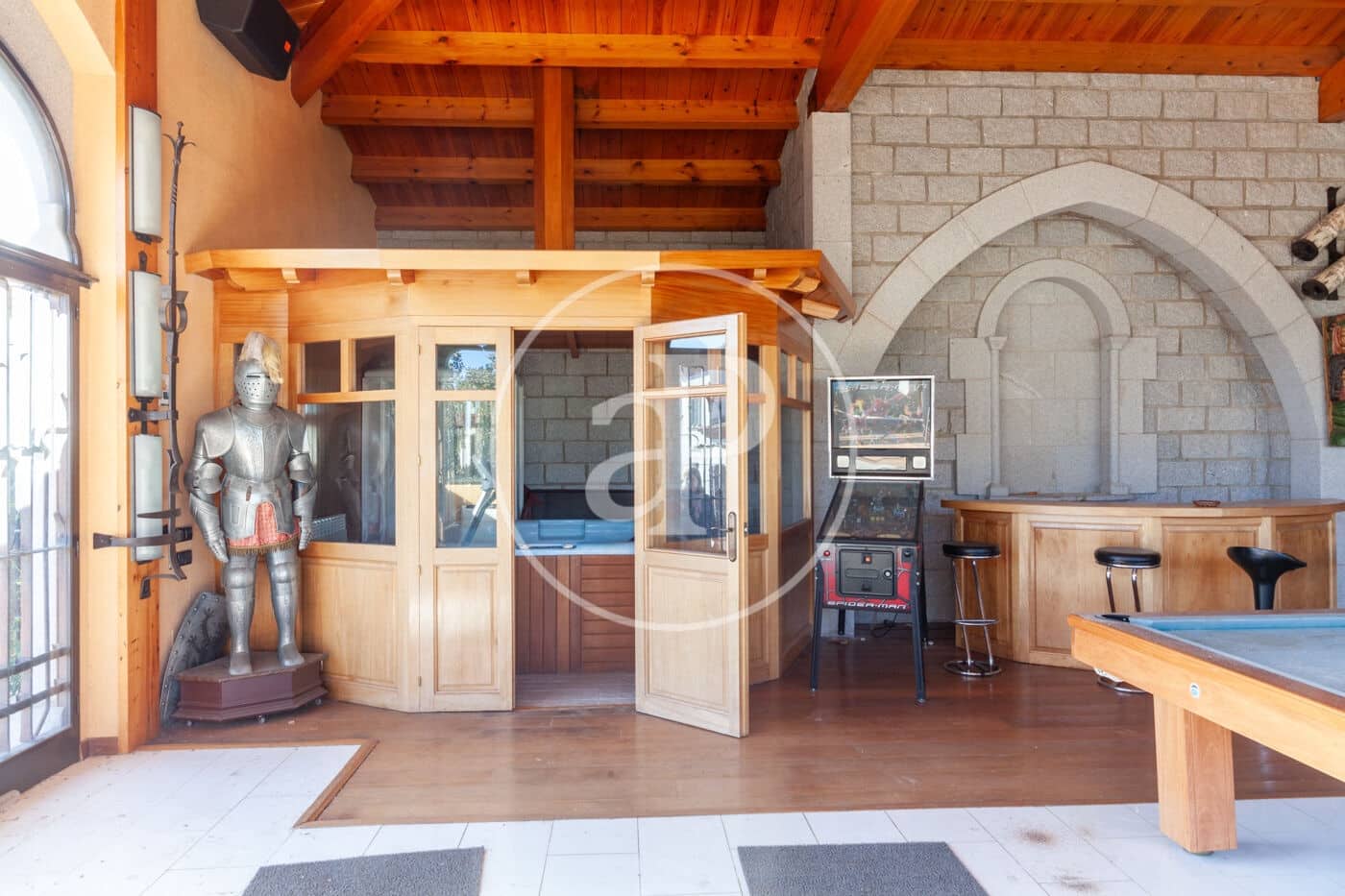 6 soveværelse Villa til salg i Orrius med swimmingpool - € 1.300.000 (Ref: 8687164)