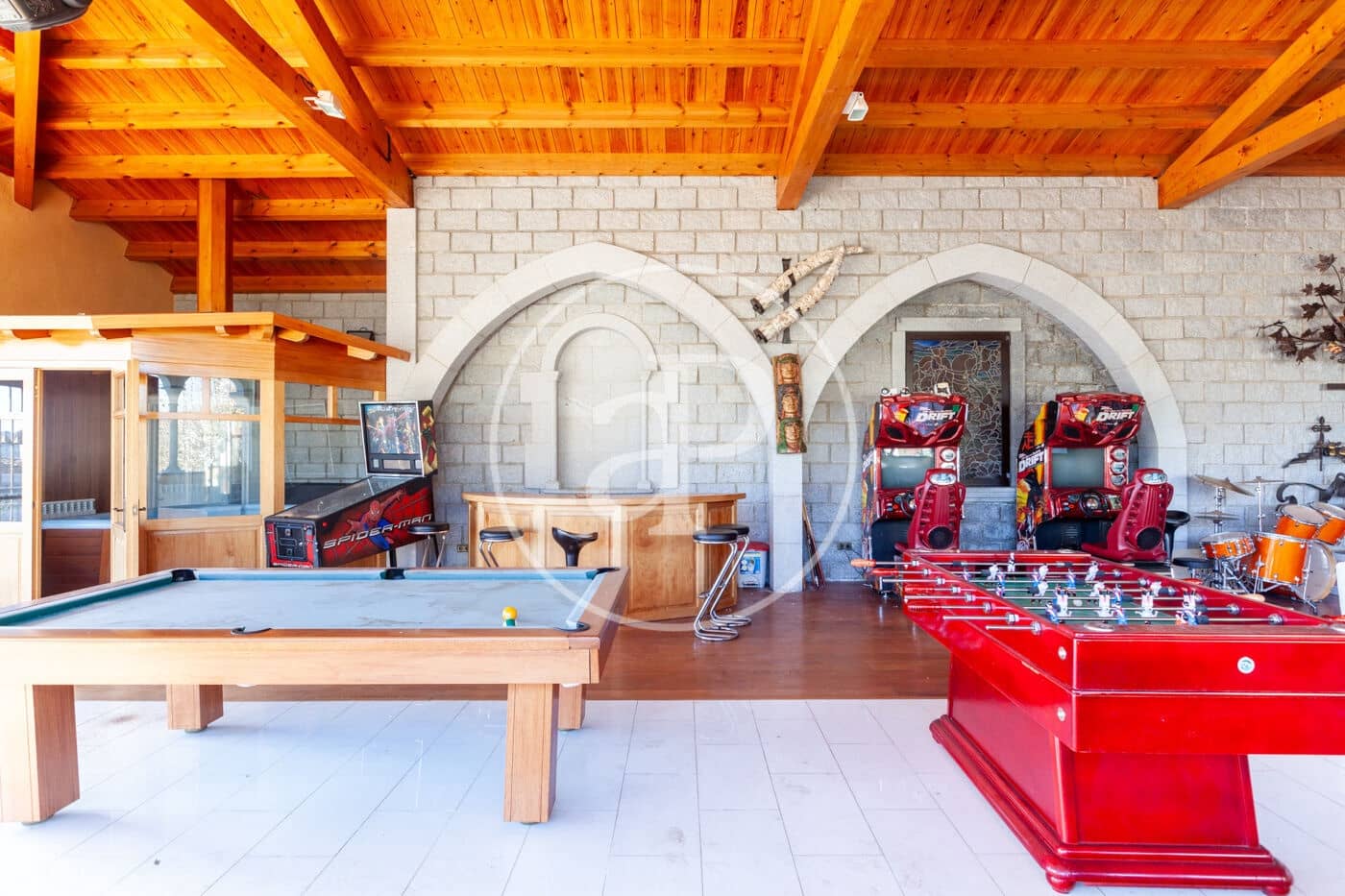 6 soveværelse Villa til salg i Orrius med swimmingpool - € 1.300.000 (Ref: 8687164)