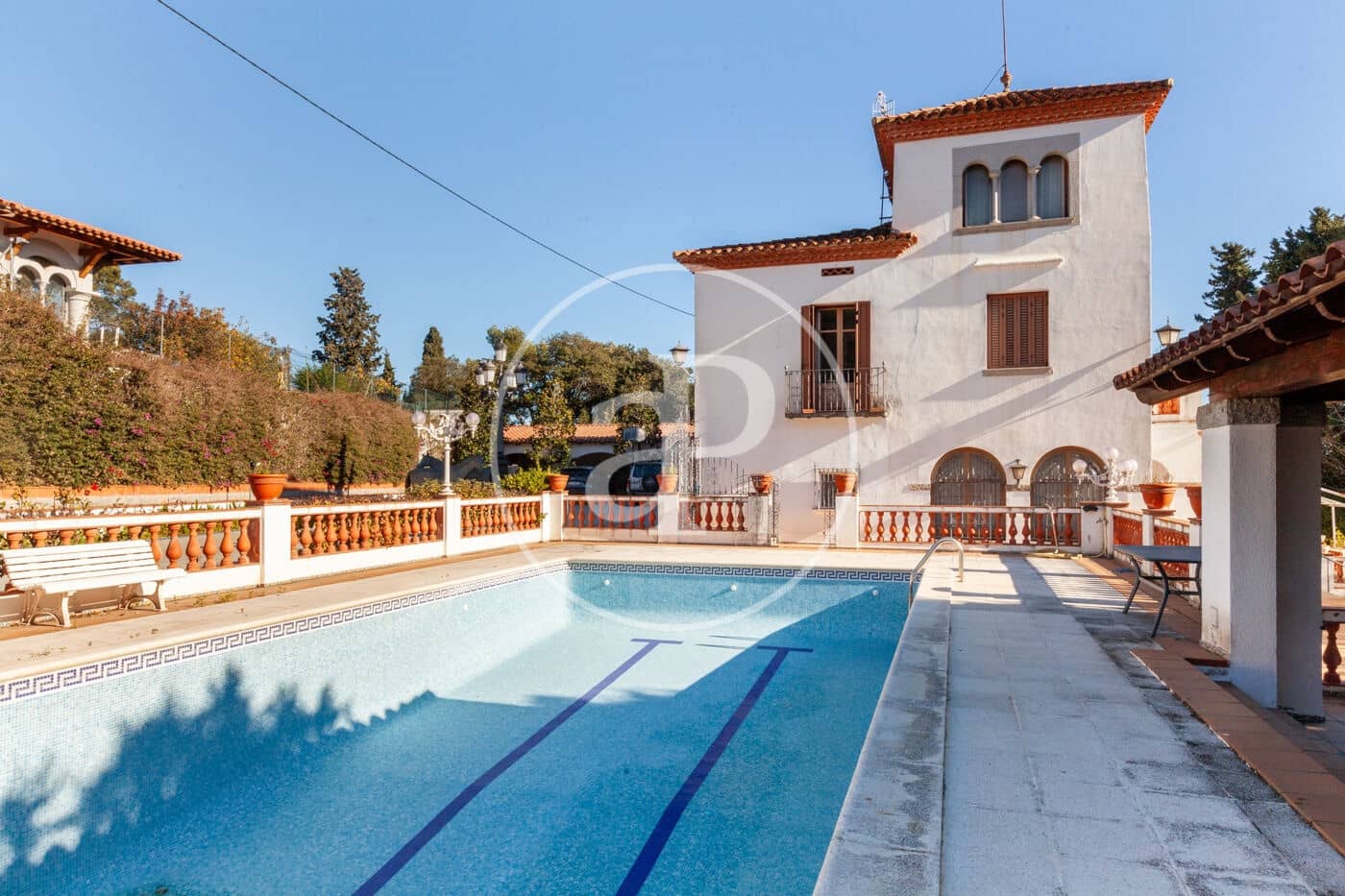 6 soveværelse Villa til salg i Orrius med swimmingpool - € 1.300.000 (Ref: 8687164)