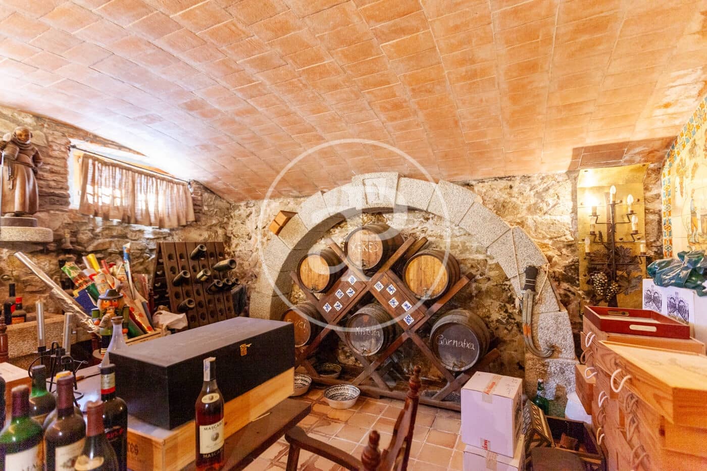 6 soveværelse Villa til salg i Orrius med swimmingpool - € 1.300.000 (Ref: 8687164)