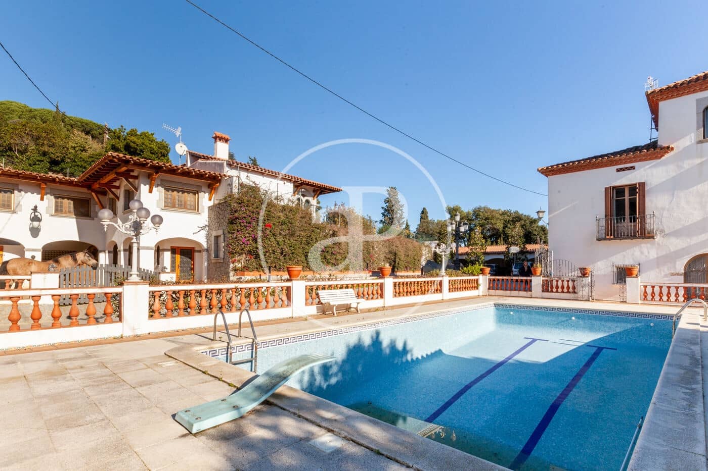 6 soveværelse Villa til salg i Orrius med swimmingpool - € 1.300.000 (Ref: 8687164)