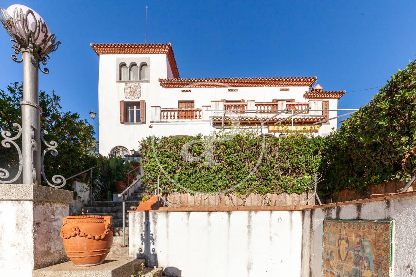 6 soveværelse Villa til salg i Orrius med swimmingpool - € 1.300.000 (Ref: 8687164)