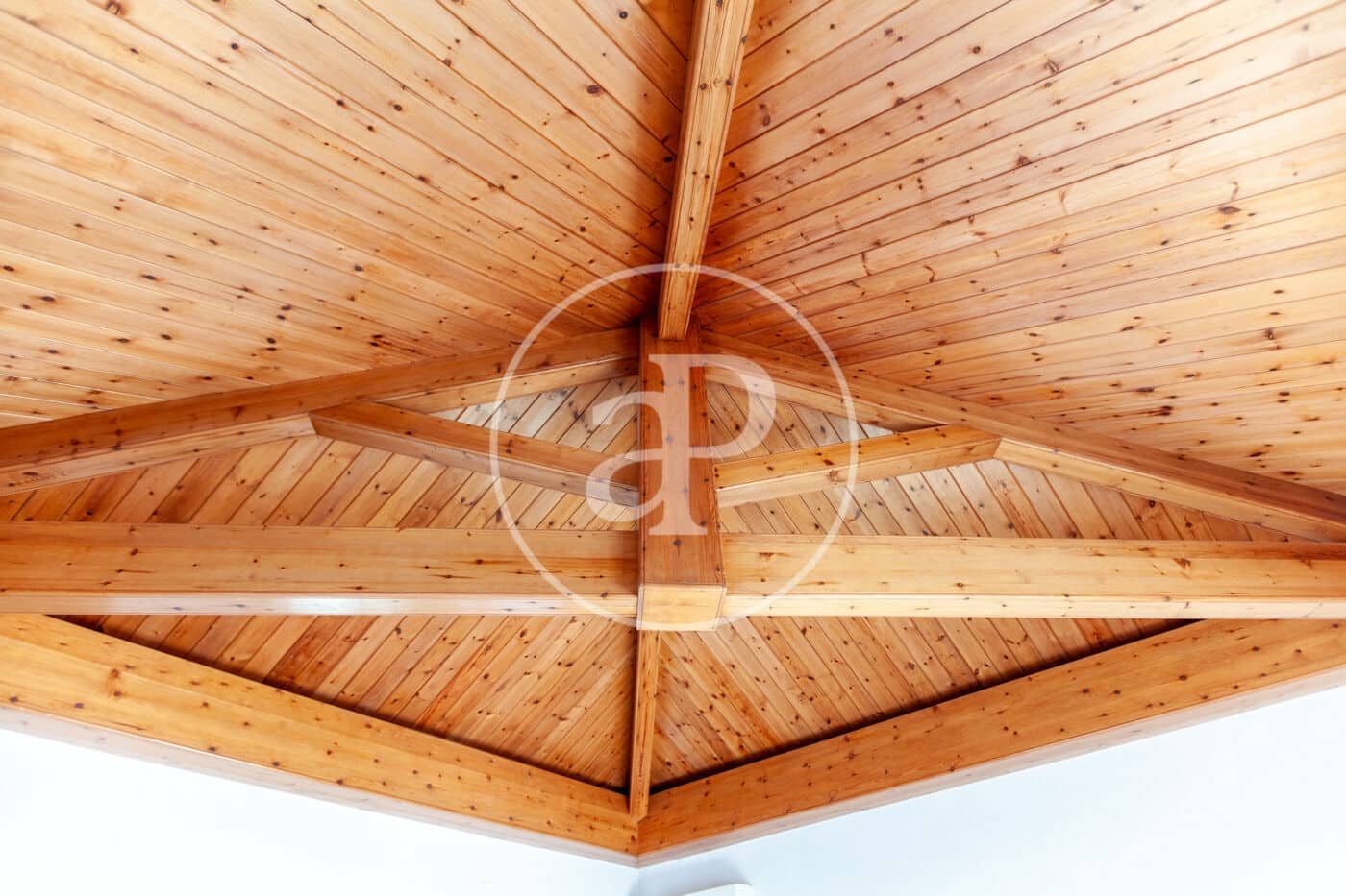 6 soveværelse Villa til salg i Orrius med swimmingpool - € 1.300.000 (Ref: 8687164)