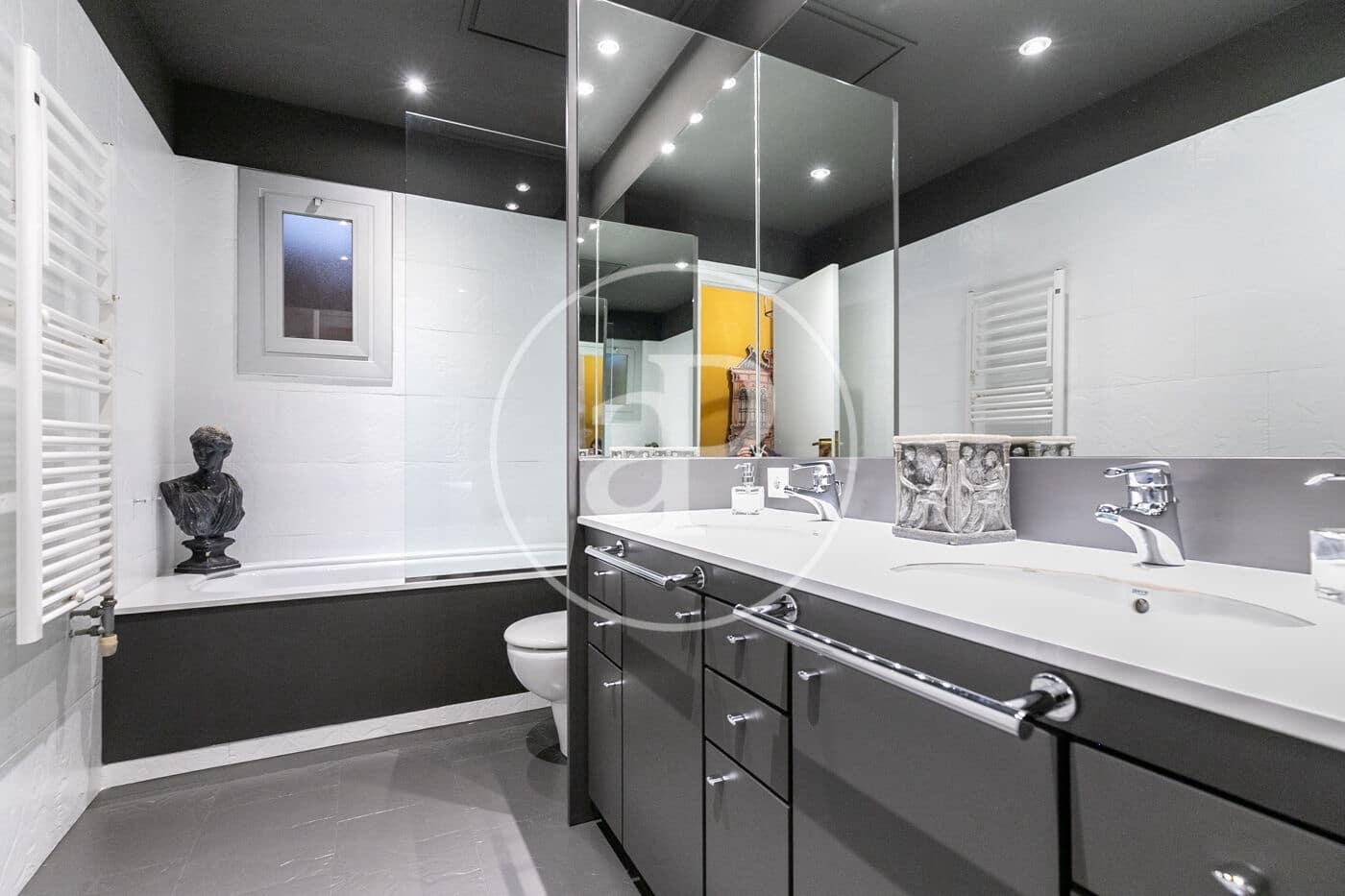 7 soverom Leilighet til salgs i Barcelona by - € 2 200 000 (Ref: 8690421)