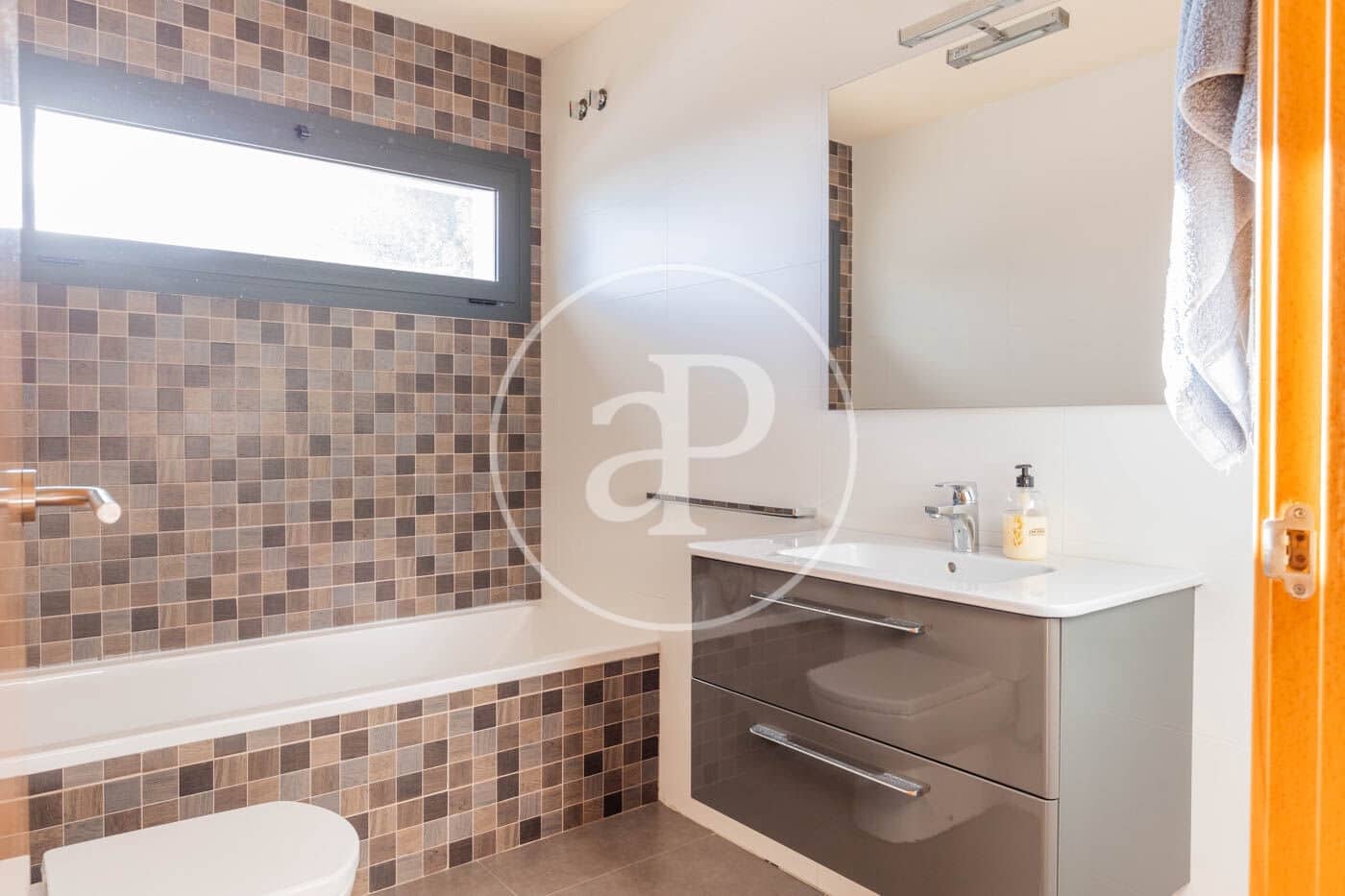 5 soverom Villa til salgs i Matadepera - € 715 000 (Ref: 8705738)