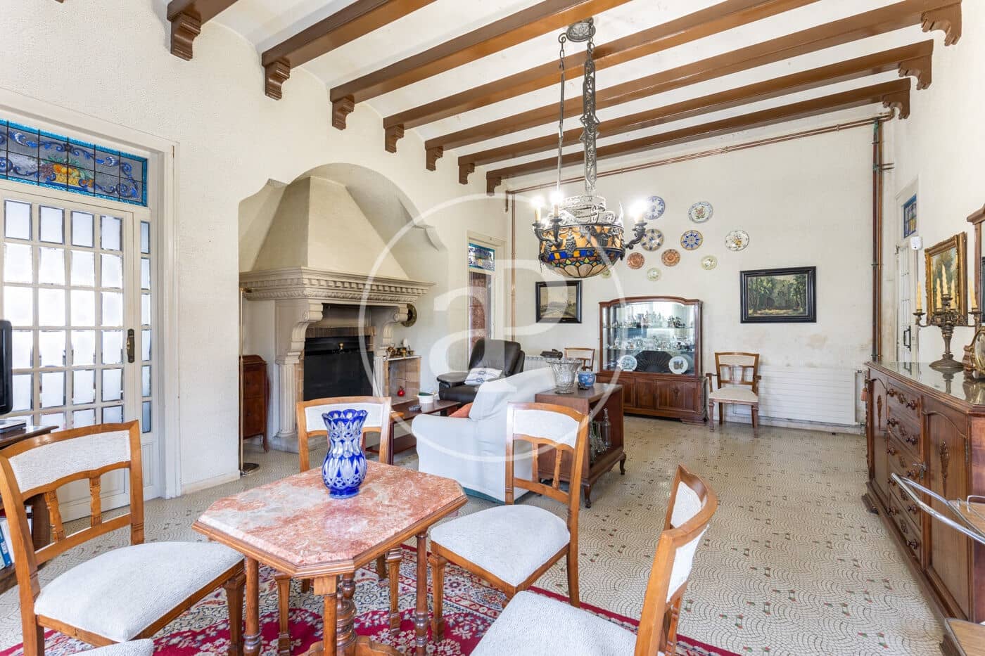 5 bedroom Villa for sale in Terrassa with pool - € 890,000 (Ref: 8719109)