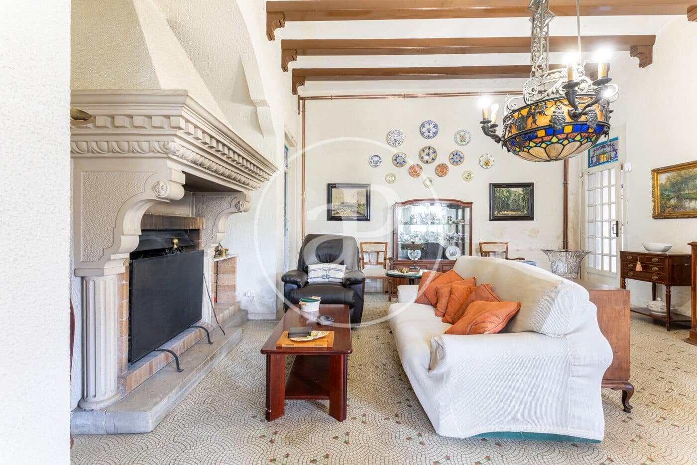 5 bedroom Villa for sale in Terrassa with pool - € 890,000 (Ref: 8719109)