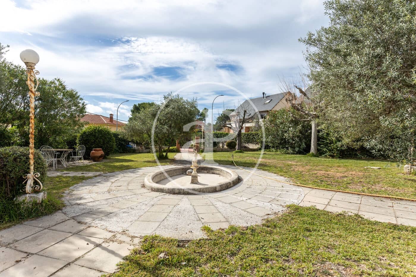 5 bedroom Villa for sale in Terrassa with pool - € 890,000 (Ref: 8719109)