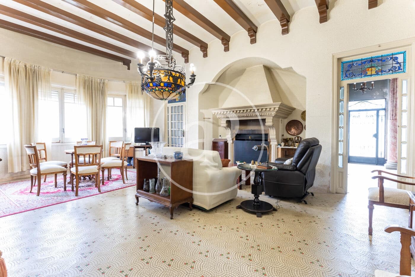 5 bedroom Villa for sale in Terrassa with pool - € 890,000 (Ref: 8719109)