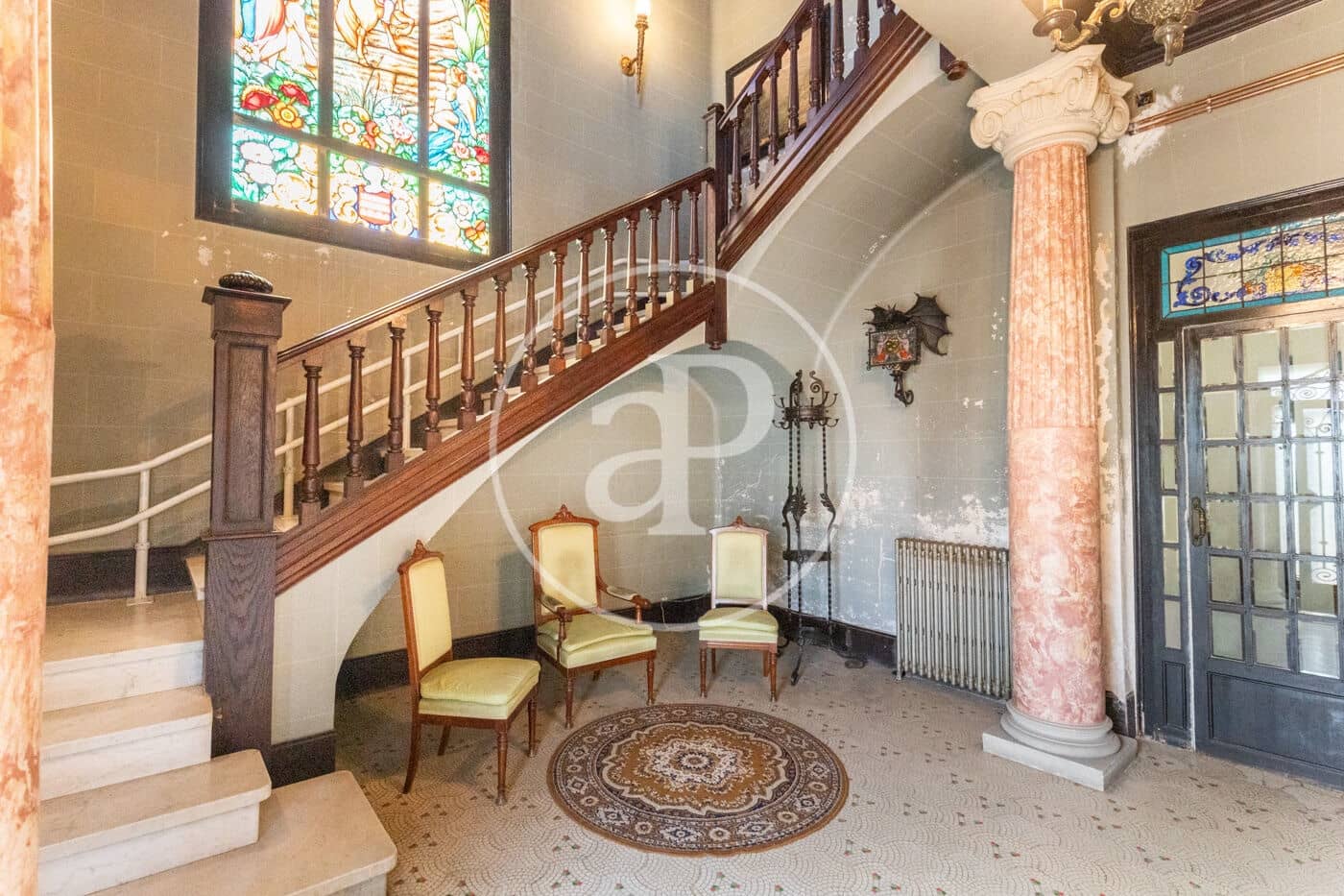 5 bedroom Villa for sale in Terrassa with pool - € 890,000 (Ref: 8719109)