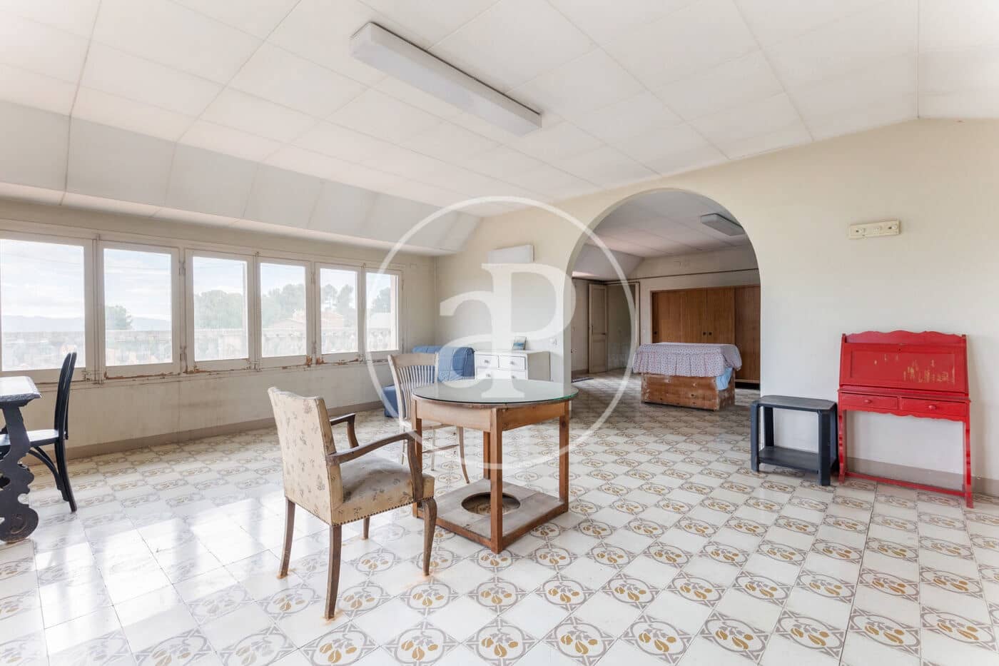 5 bedroom Villa for sale in Terrassa with pool - € 890,000 (Ref: 8719109)