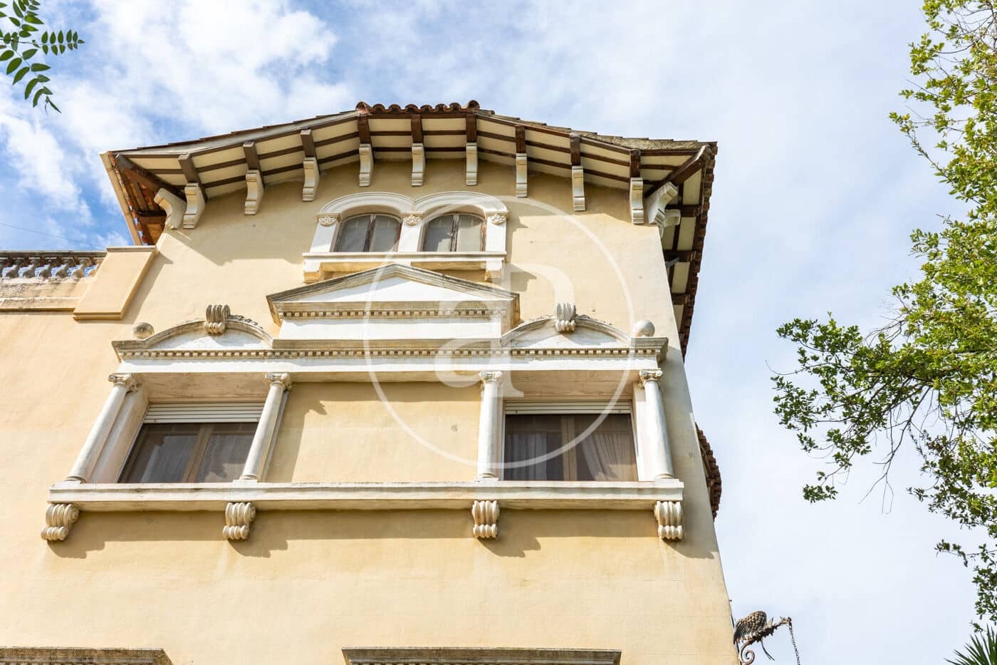 5 bedroom Villa for sale in Terrassa with pool - € 890,000 (Ref: 8719109)