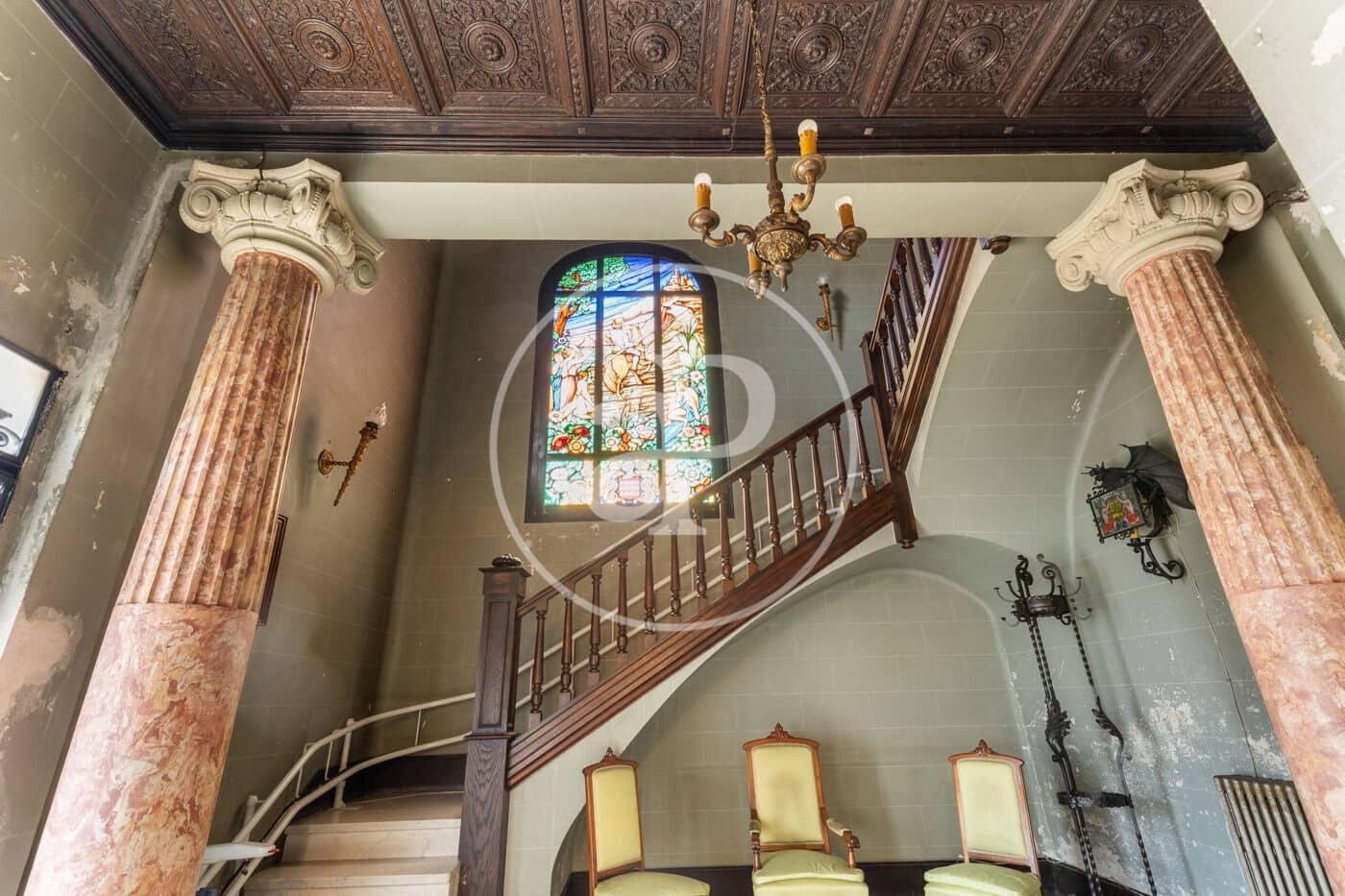 5 bedroom Villa for sale in Terrassa with pool - € 890,000 (Ref: 8719109)