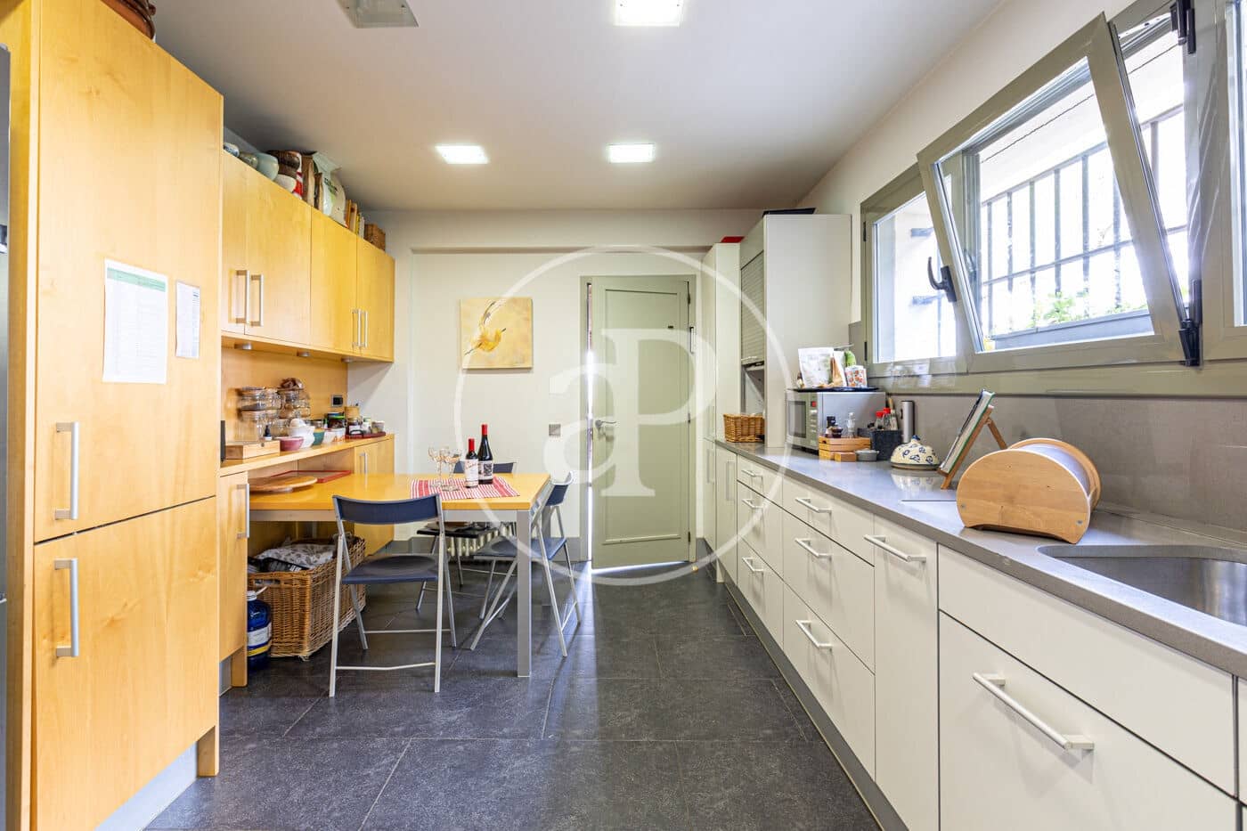 6 makuuhuone Huvila myytävänä paikassa Barcelona kaupunki mukana uima-altaan - 1 950 000 € (Ref: 8725180)